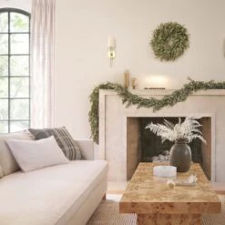 Kristina Pillow 24 Kristina Pillow -Famous Decoration Store 20210804 HOLIDAY2117202 SITECROP 3 c2a42c54 cd9e 4e93 82ea d28b72fc63b9