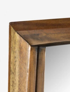 Nielsen Mirror 11 Nielsen Mirror -Famous Decoration Store 228570 001 DET 3