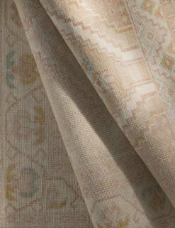 Lotus Rug -Famous Decoration Store AAU 2305 wave 1000x 2473853a d6aa 49ab 9ce8 e1ede029bc78