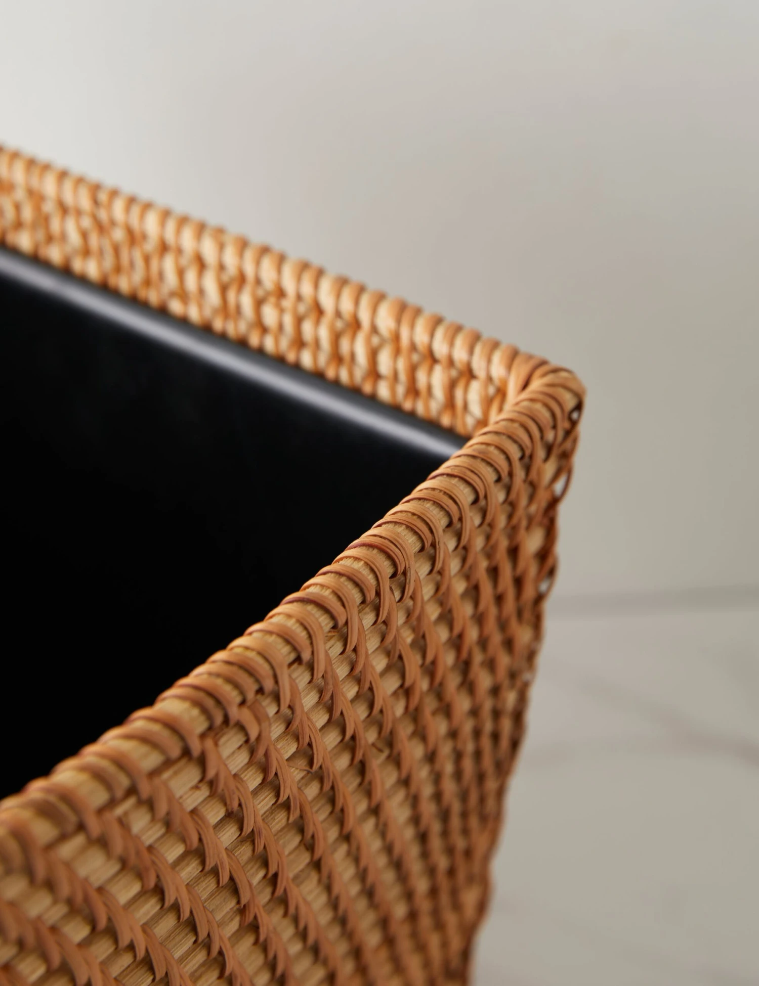 Haren Wastebasket 2 Haren Wastebasket - Image 2