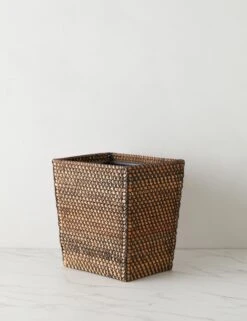 Haren Wastebasket 9 Haren Wastebasket -Famous Decoration Store HarenWastebasket Walnut 15426