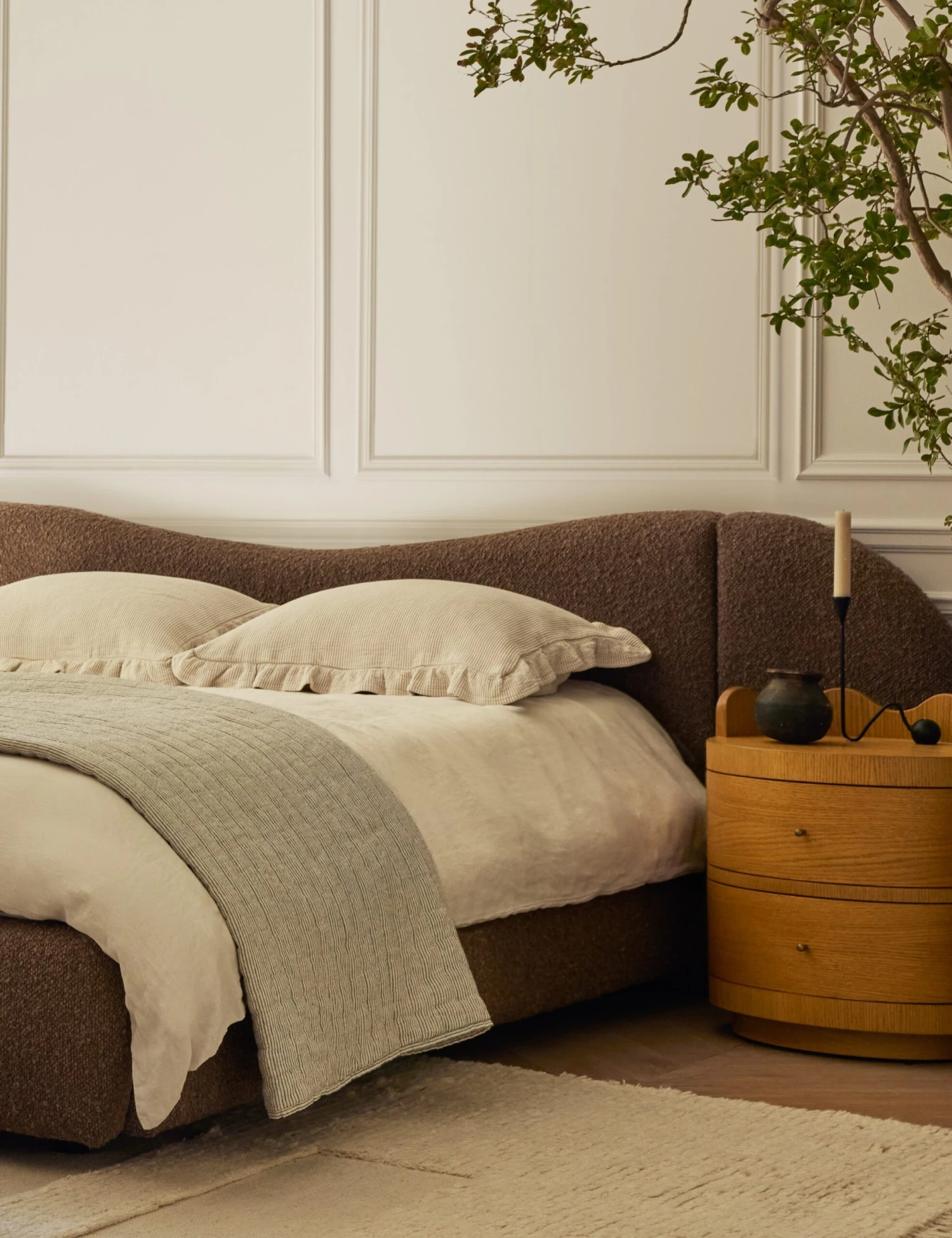 Lammin Linen Quilted Coverlet By Sarah Sherman Samuel 4 Lammin Linen Quilted Coverlet By Sarah Sherman Samuel - Image 4