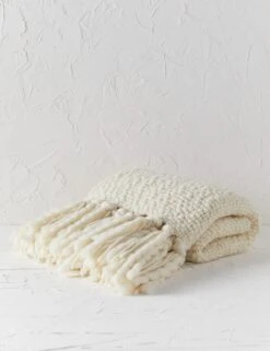 Olema Handwoven Throw 21 Olema Handwoven Throw -Famous Decoration Store OlemaHandwovenThrow Ivory A06517012 695 Product