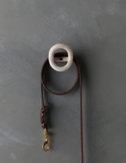 Olo Wall Hook By SIN Ceramics 31 Olo Wall Hook By SIN Ceramics -Famous Decoration Store OloWallHook SpeckledWhite A06564172888 Product