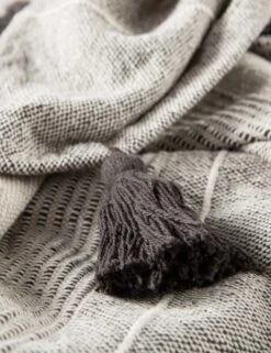 Huda Throw -Famous Decoration Store SOJ01 1