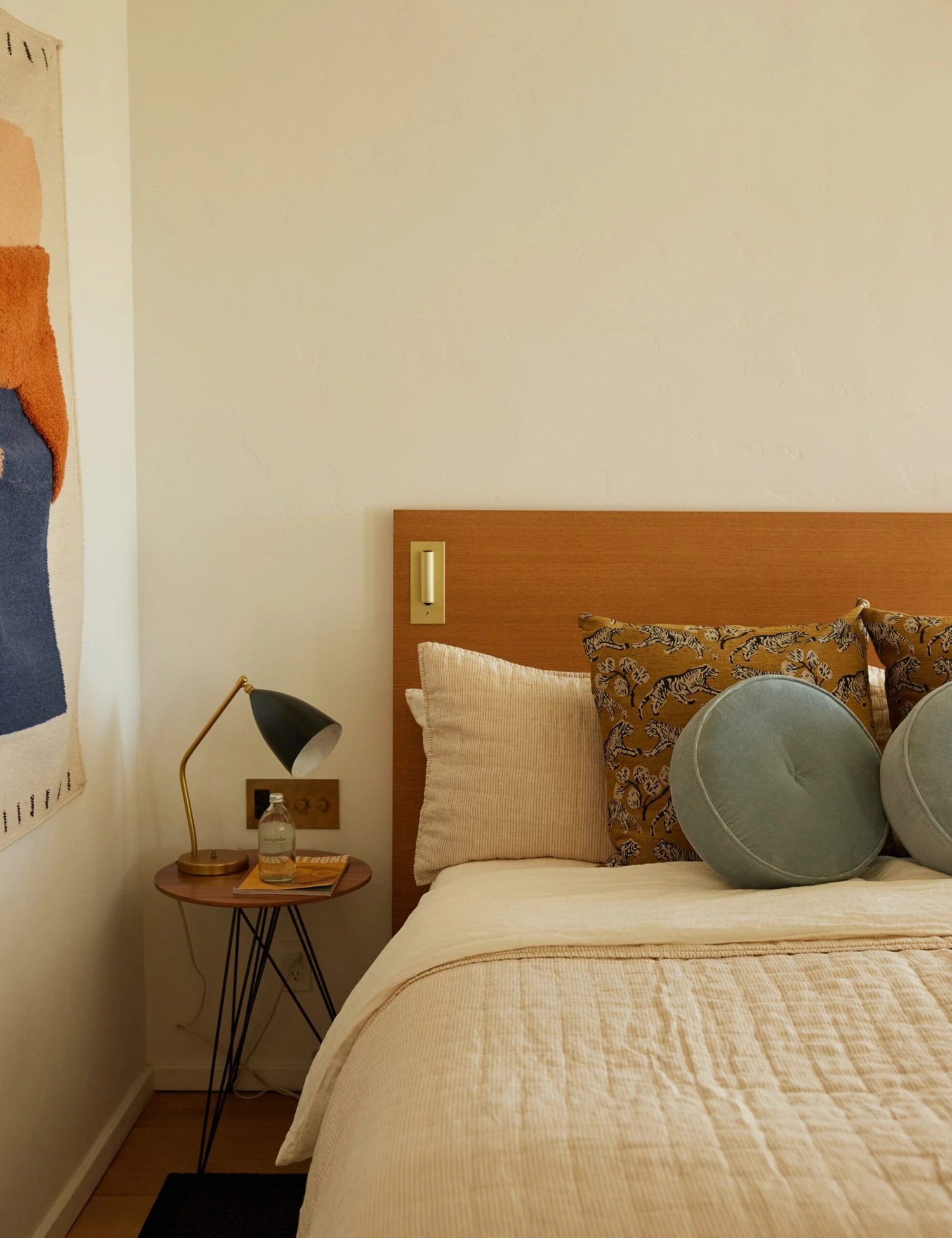 Lammin Linen Quilted Coverlet By Sarah Sherman Samuel 11 Lammin Linen Quilted Coverlet By Sarah Sherman Samuel - Image 11