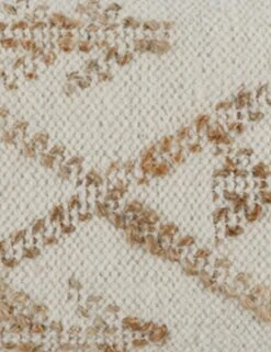 Izan Pillow -Famous Decoration Store V240025 swatch