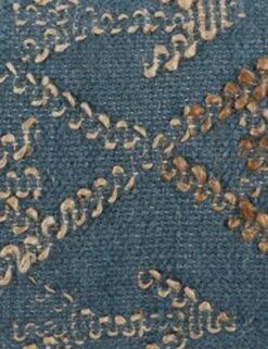 Izan Pillow -Famous Decoration Store V240026 swatch