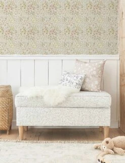 Floral Field Wallpaper By Rylee + Cru -Famous Decoration Store VintageFloralLight 20190906 NEWBURYPARKHOME23753 HIGHRES
