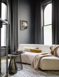 Aimee Mohair Throw -Famous Decoration Store w2a8351 site crop